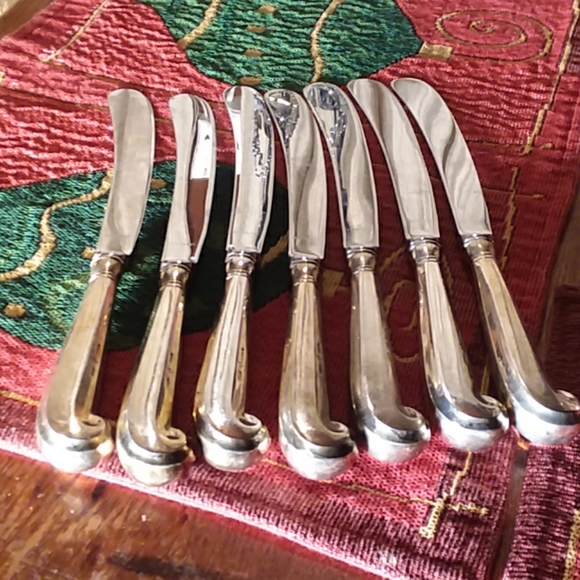 💥SOLD💥Sterling Silver Handled knives - Picture 1 of 7